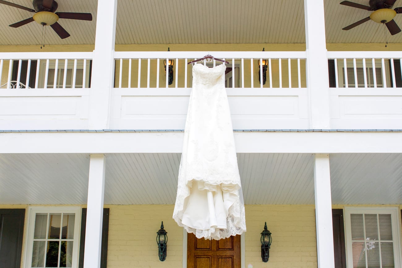 Antrim 1844 Romantic Wedding | Lauren Myers Photography