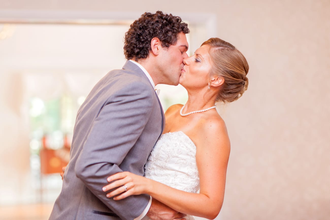 Antrim 1844 Romantic Wedding | Lauren Myers Photography