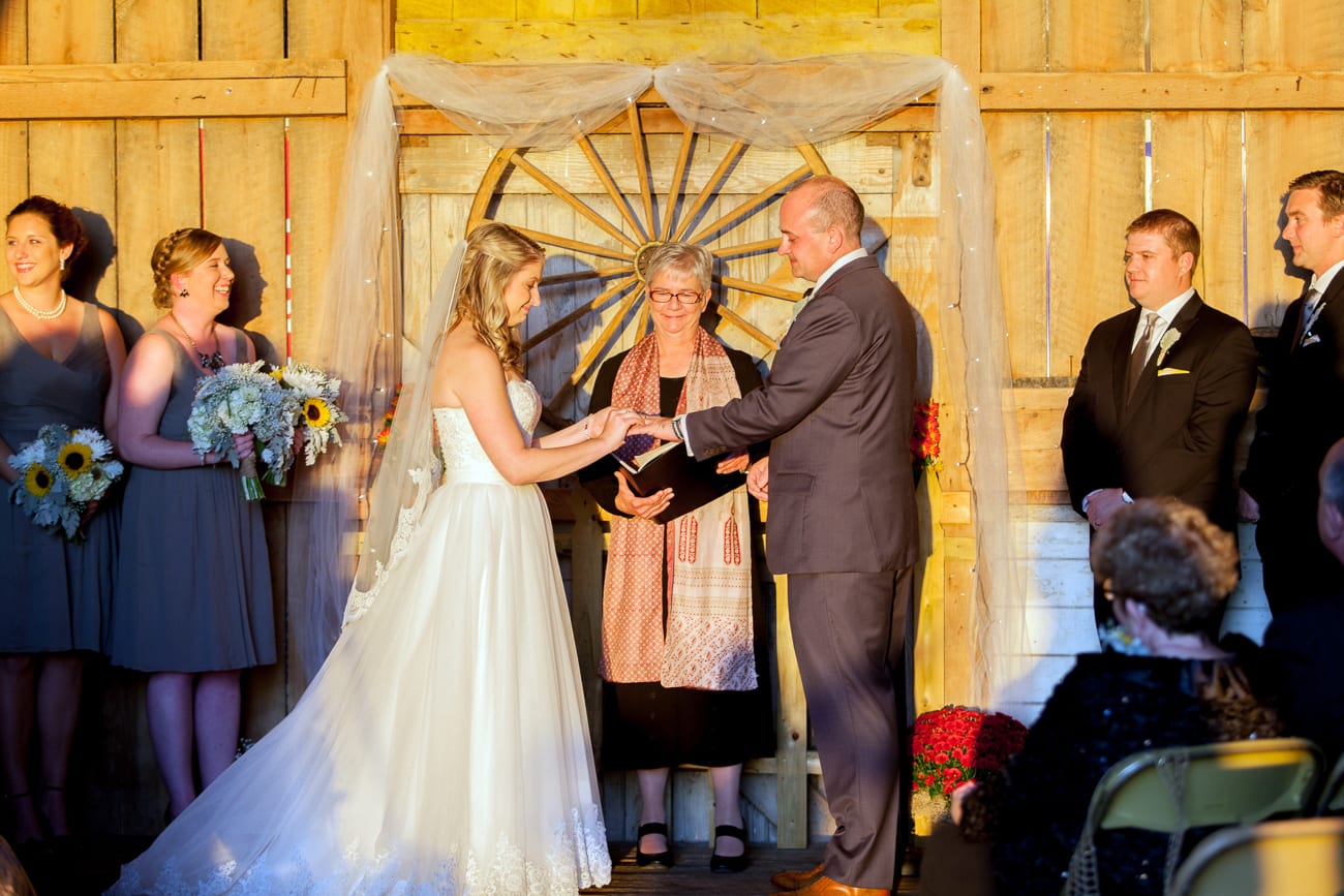 Rustic Wedding Pictures | Lauren Myers Photography
