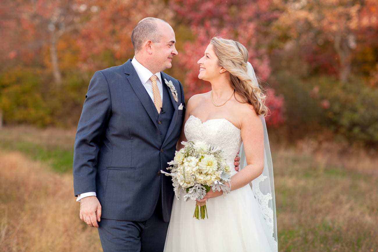 Rustic Wedding Pictures | Lauren Myers Photography
