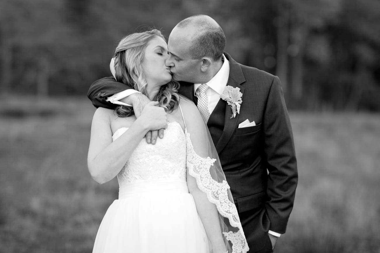 Rustic Wedding Pictures | Lauren Myers Photography