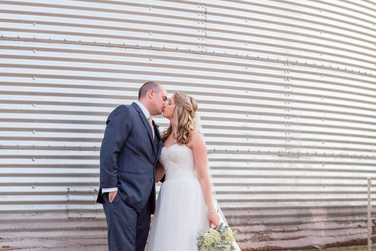 Rustic Wedding Pictures | Lauren Myers Photography