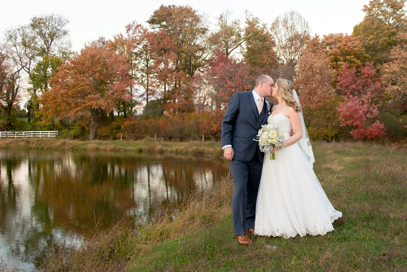Rustic Wedding Pictures | Lauren Myers Photography