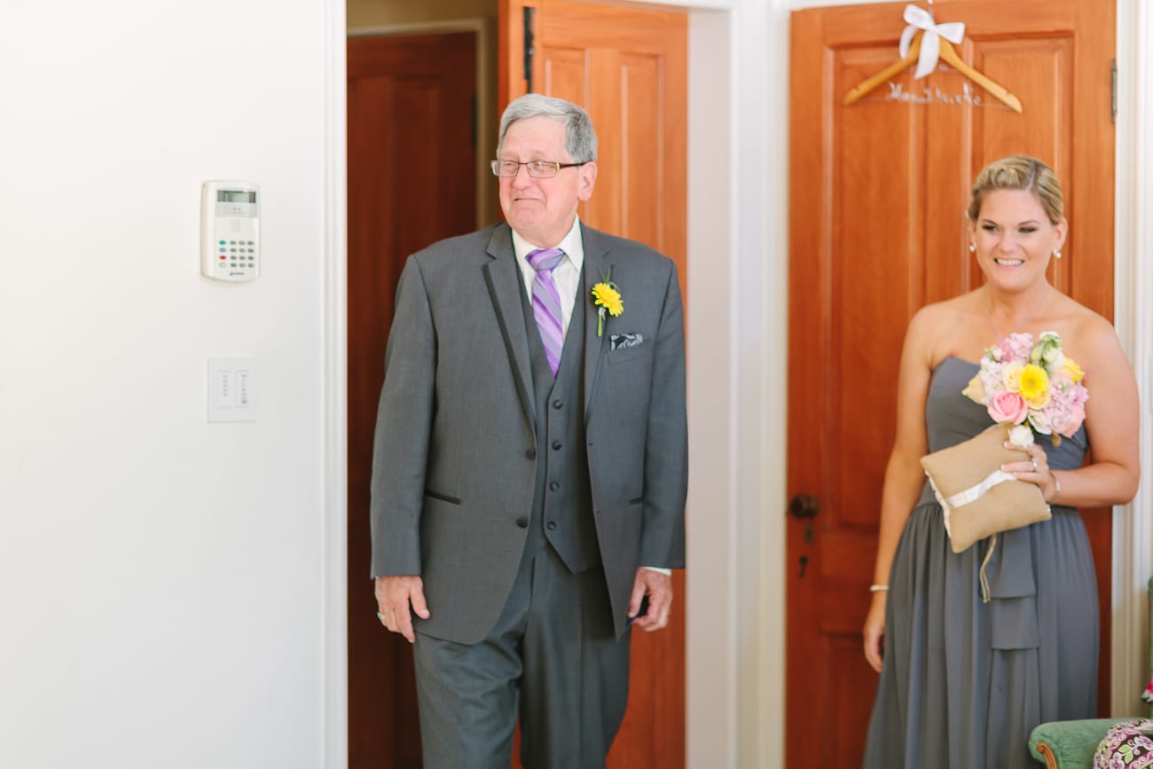 Walker's Overlook- Frederick, Maryland Wedding | Lauren Myers Photography #YellowGrayWedding