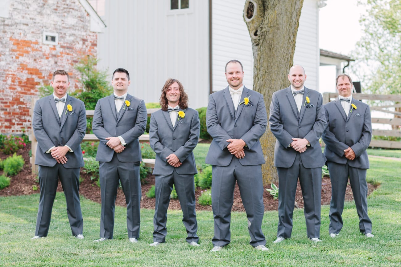 Walker's Overlook- Frederick, Maryland Wedding | Lauren Myers Photography #YellowGrayWedding