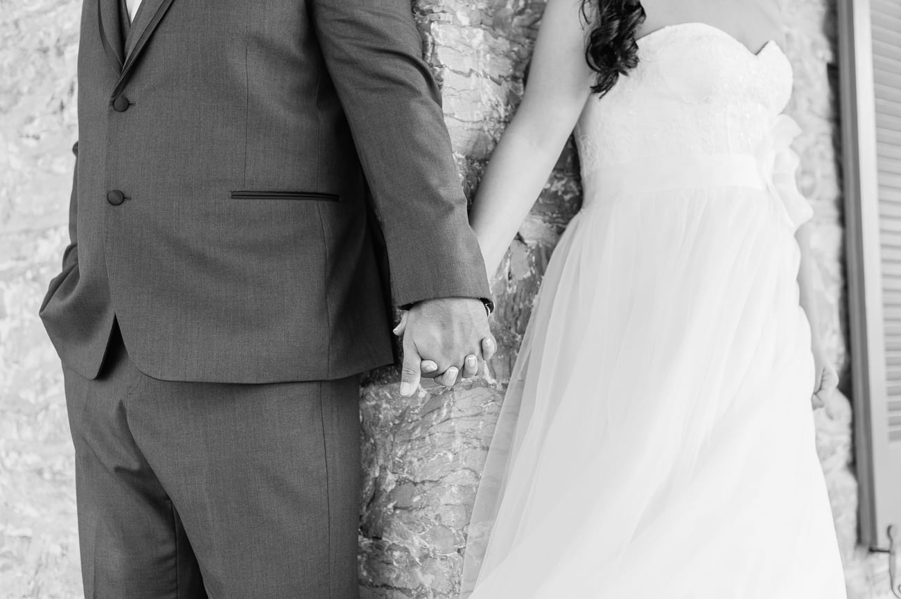 Walker's Overlook- Frederick, Maryland Wedding | Lauren Myers Photography #YellowGrayWedding