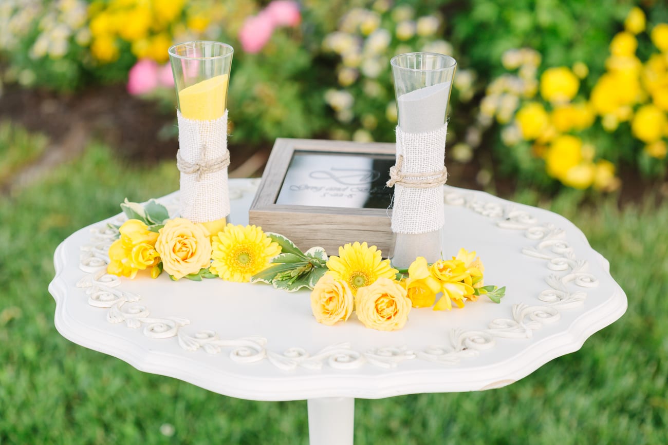 Walker's Overlook- Frederick, Maryland Wedding | Lauren Myers Photography #YellowGrayWedding