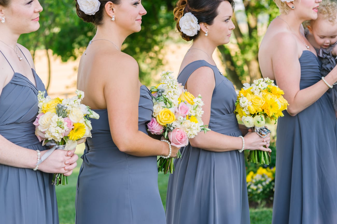 Walker's Overlook- Frederick, Maryland Wedding | Lauren Myers Photography #YellowGrayWedding