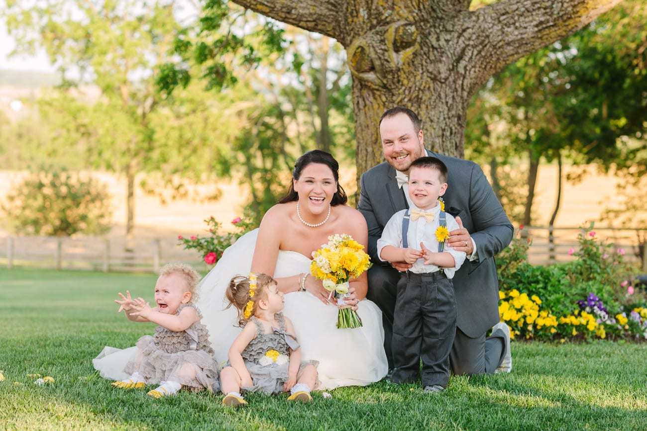 Walker's Overlook- Frederick, Maryland Wedding | Lauren Myers Photography #YellowGrayWedding