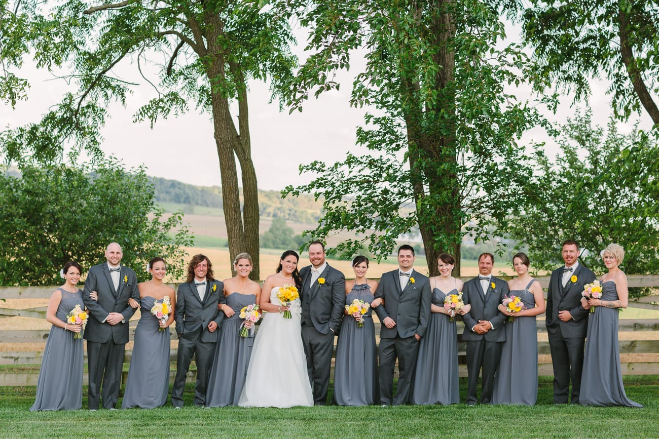 Walker's Overlook- Frederick, Maryland Wedding | Lauren Myers Photography #YellowGrayWedding