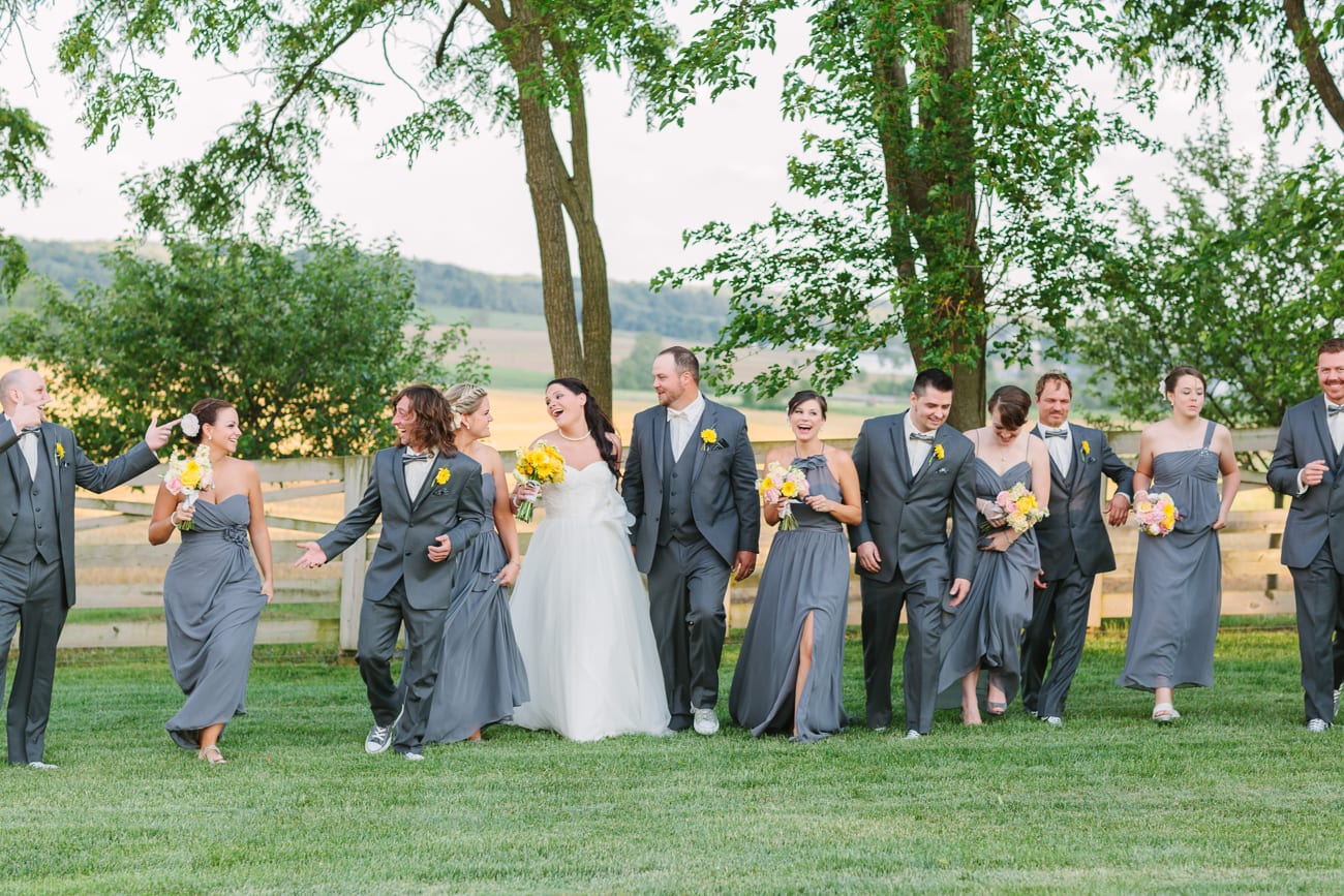 Walker's Overlook- Frederick, Maryland Wedding | Lauren Myers Photography #YellowGrayWedding