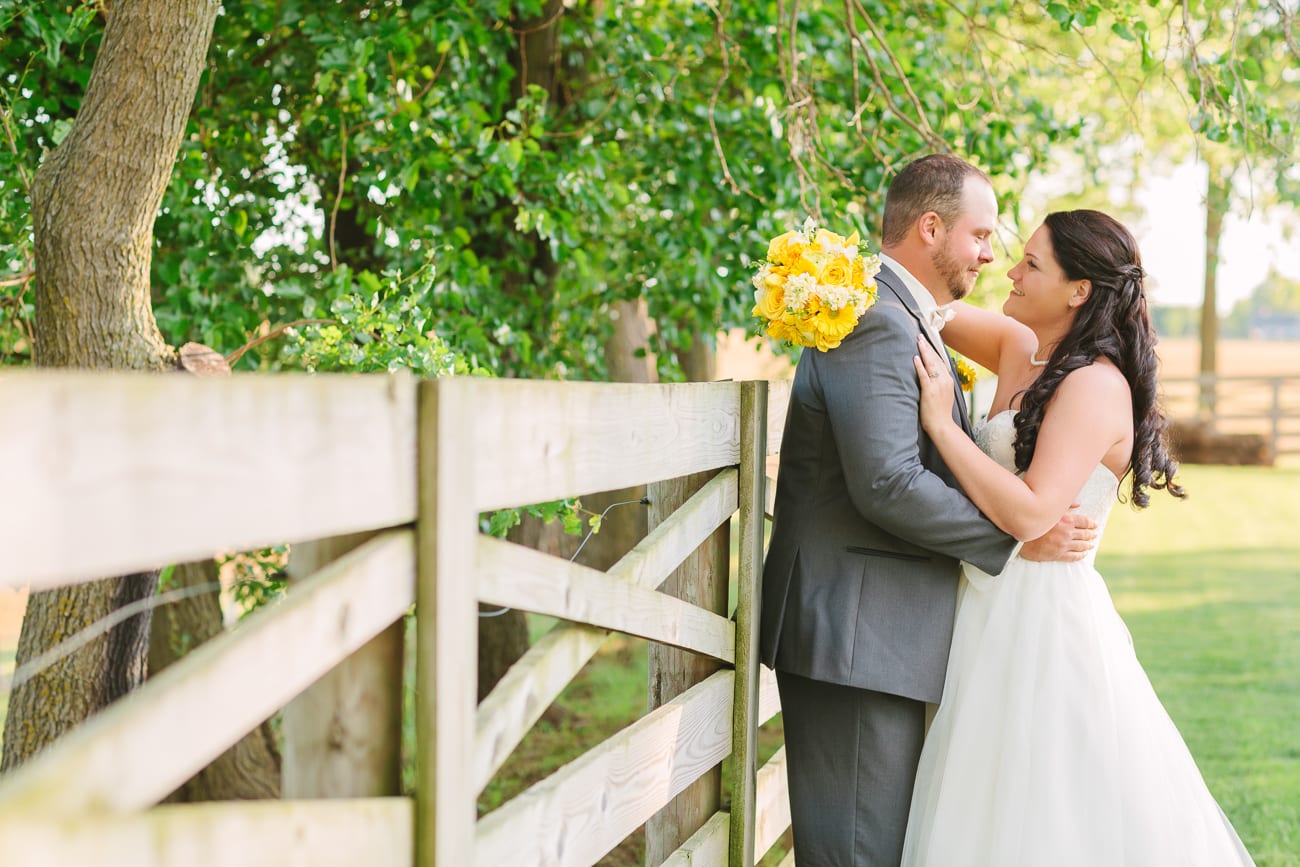 Walker's Overlook- Frederick, Maryland Wedding | Lauren Myers Photography #YellowGrayWedding