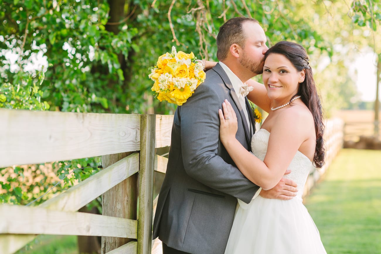 Walker's Overlook- Frederick, Maryland Wedding | Lauren Myers Photography #YellowGrayWedding