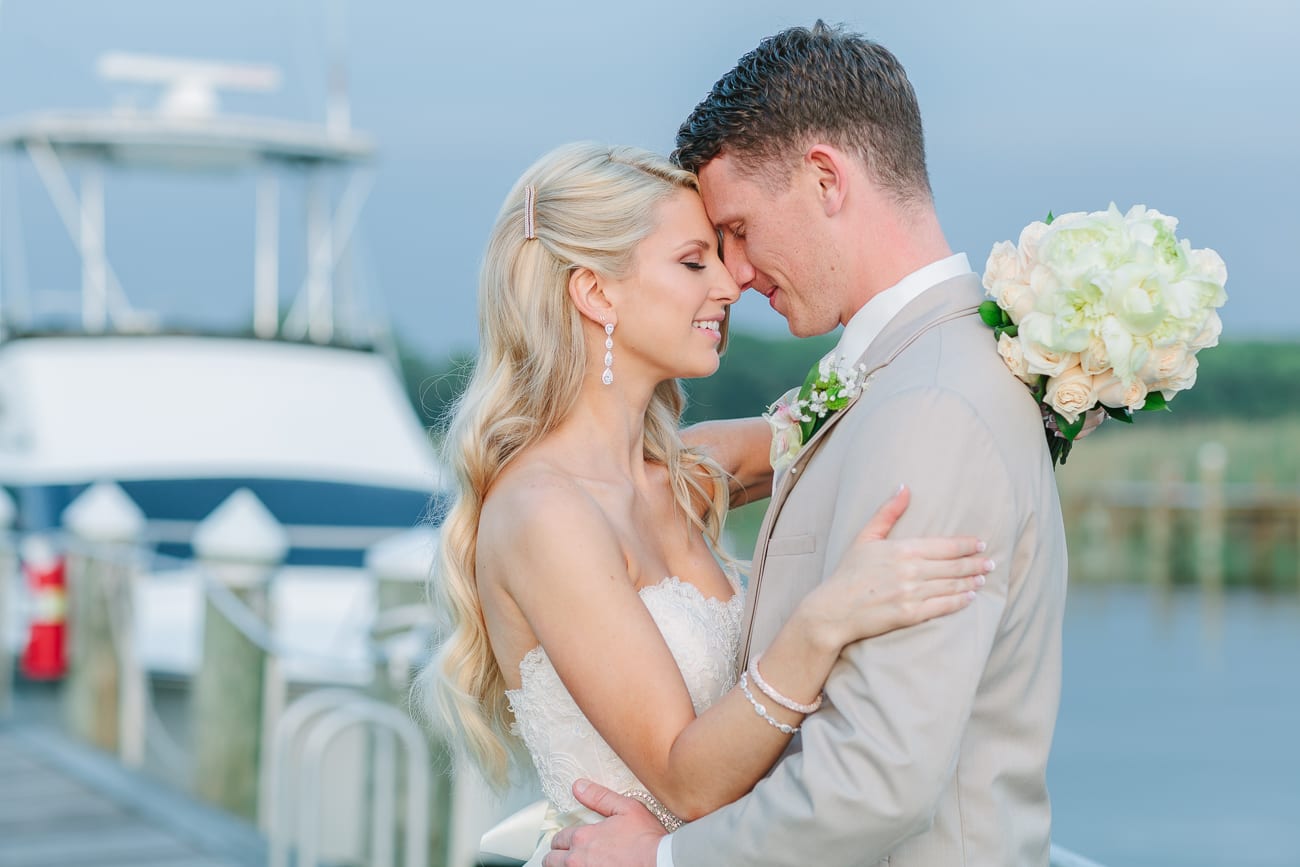 Silver Swan Bayside- Queen Anne's Marina // Chesapeake Bay Wedding by Lauren Myers Photography #Nautical #NauticalWedding #SilverSwanBayside