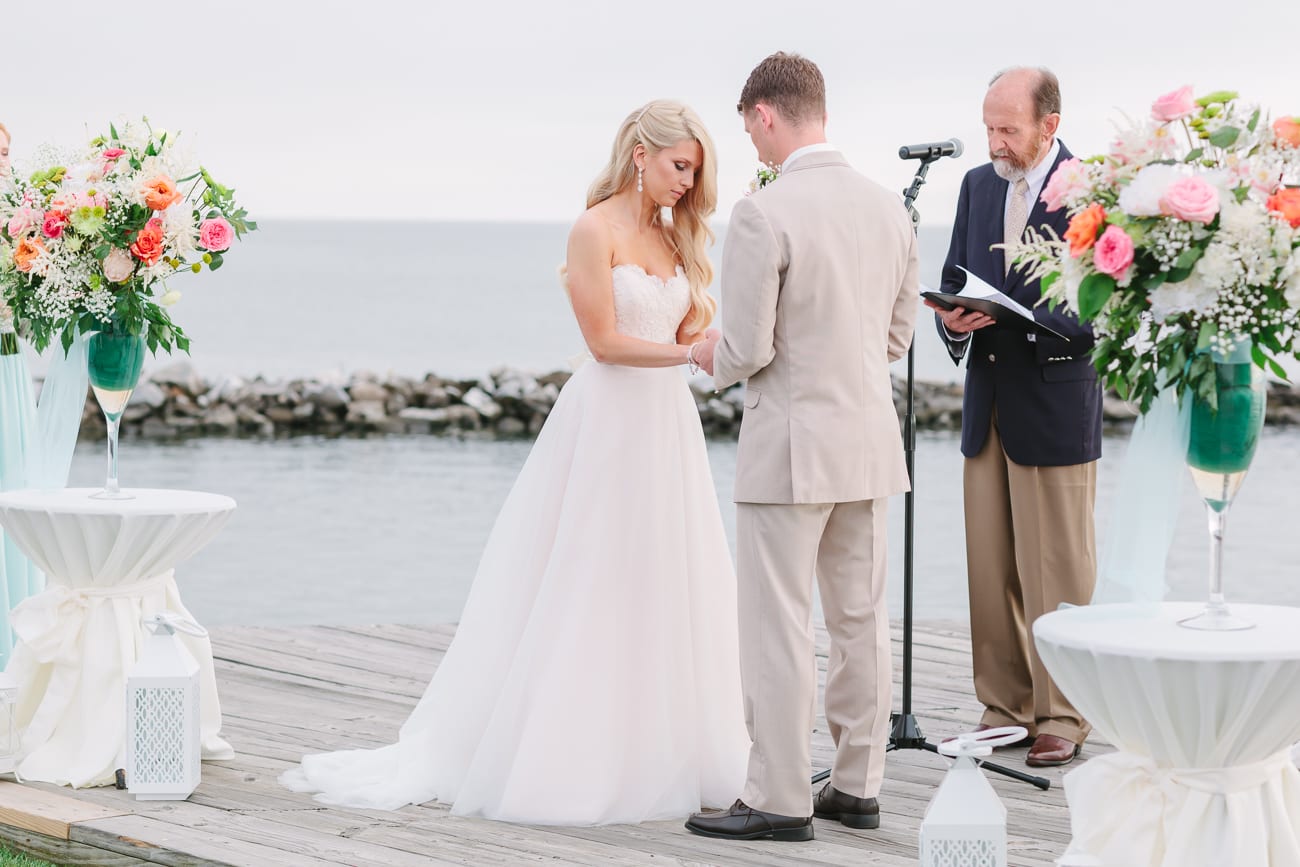 Silver Swan Bayside Wedding // Queen’s Anne Marina- Maryland. Lauren Myers Photography- #NauticalWedding #ChesapeakeBayWedding #Wedding #BadgleyMischka