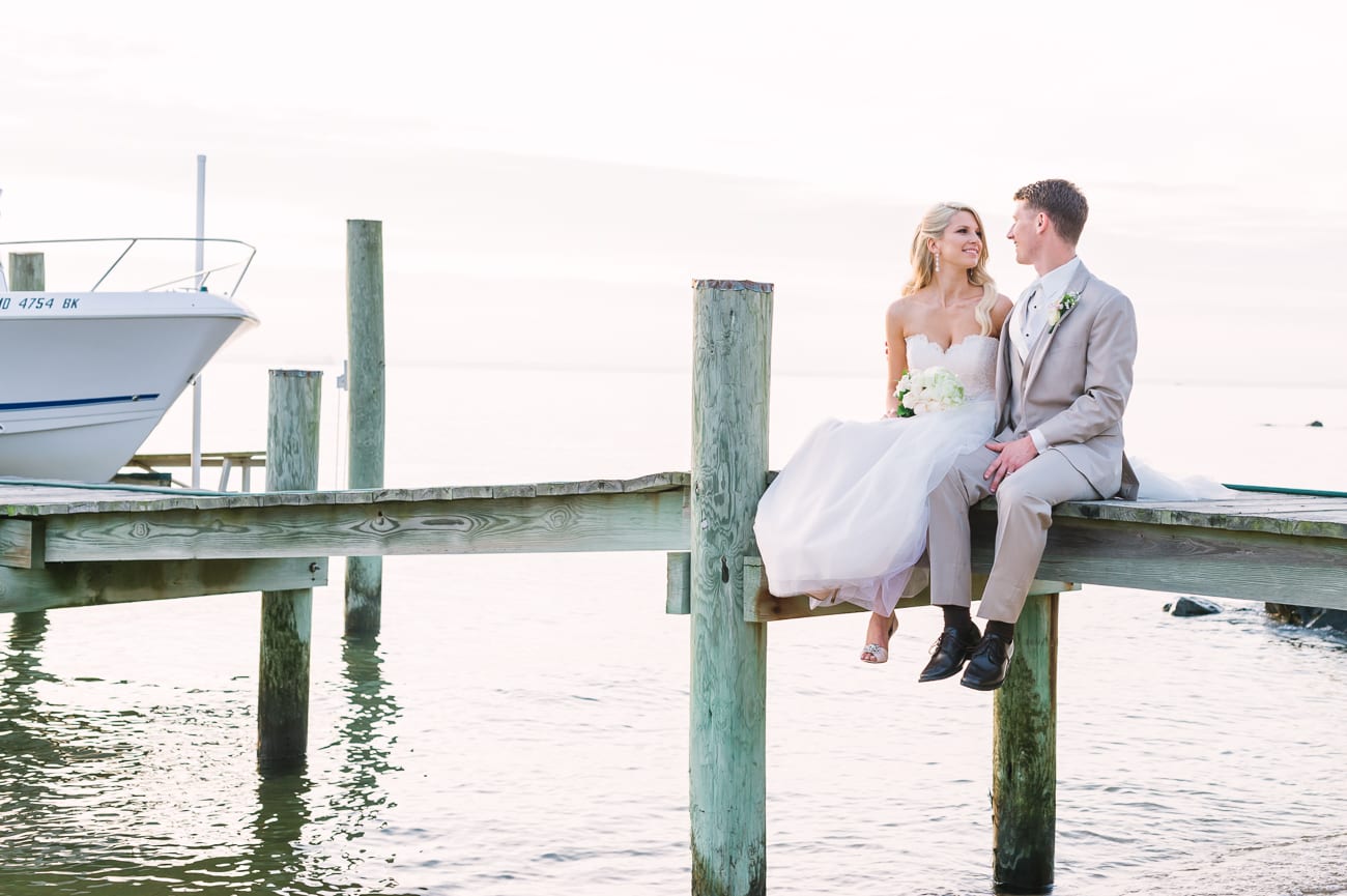 Silver Swan Bayside Wedding // Queen’s Anne Marina- Maryland. Lauren Myers Photography- #NauticalWedding #ChesapeakeBayWedding #Wedding #BadgleyMischka