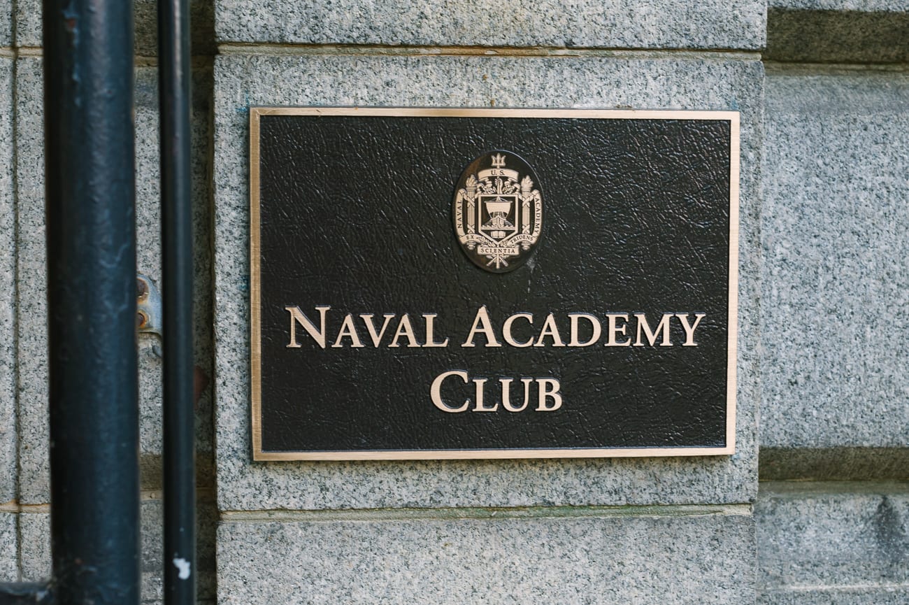 United States Naval Academy Wedding – Annapolis, Maryland // Lauren Myers Photography #USNA #USNAWedding #UnitedStatesNavalAcademy #UnitedStatesNavalAcademyWedding #MilitaryWedding #USMC #UnitedStatesMarineCorp #USMCWedding
