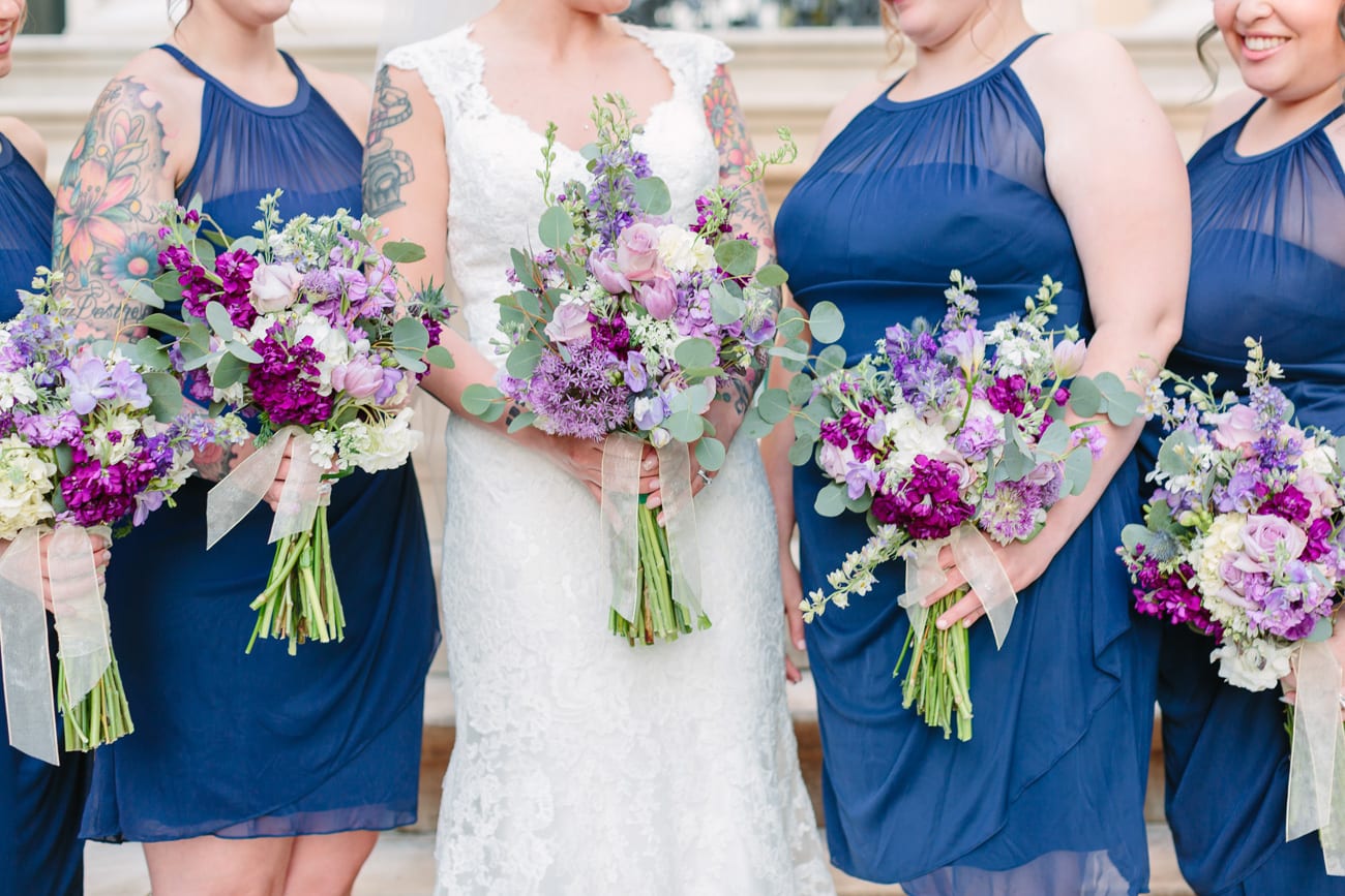 Evergreen Museum & Library Wedding by Lauren Myers Photography #RomanticWedding #EvergreenMuseum #BaltimoreWedding #NavyLavenderWedding