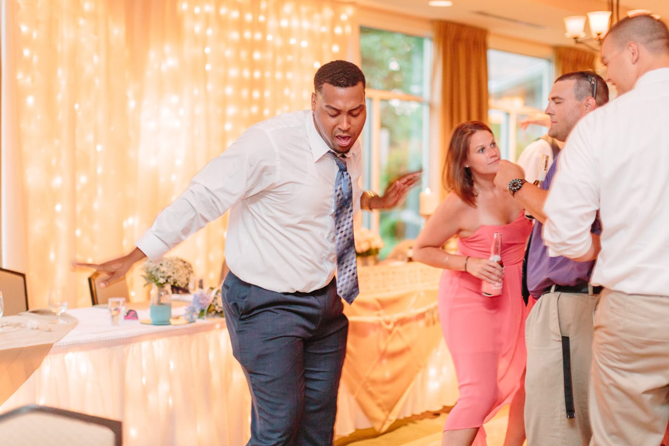 Prospect Bay Country Club Wedding by Lauren Myers Photography
