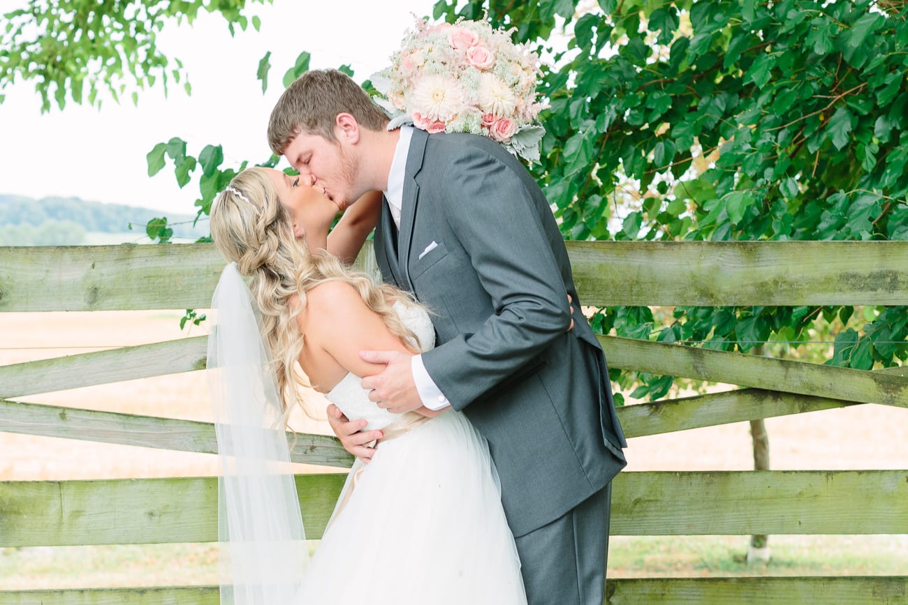 Walker's Overlook Wedding by Lauren Myers Photography