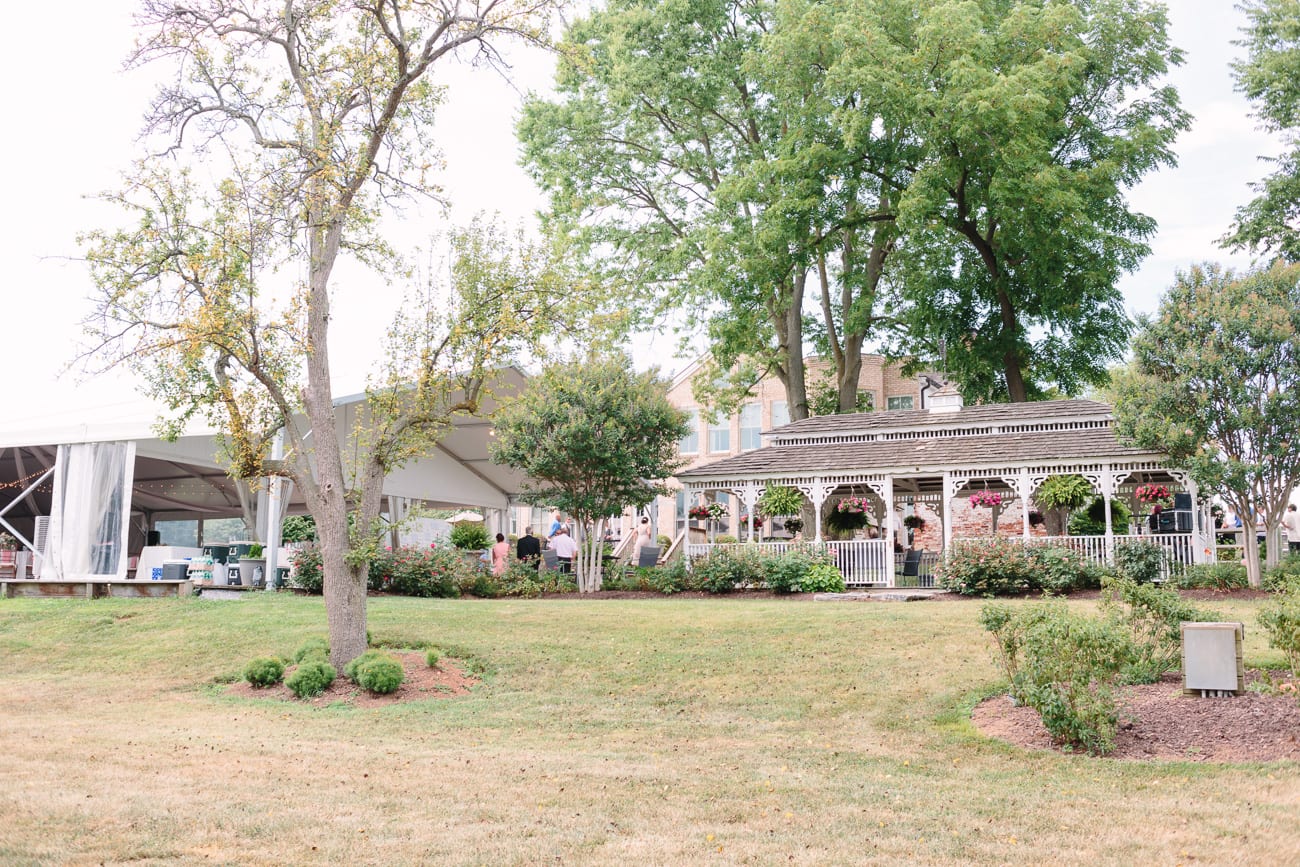 Walker's Overlook Wedding by Lauren Myers Photography