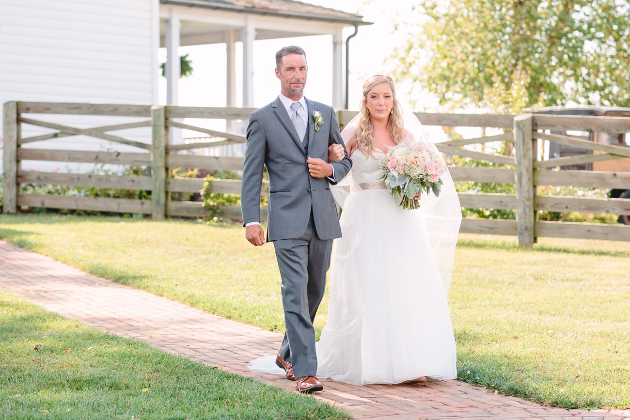 Walker's Overlook Wedding by Lauren Myers Photography