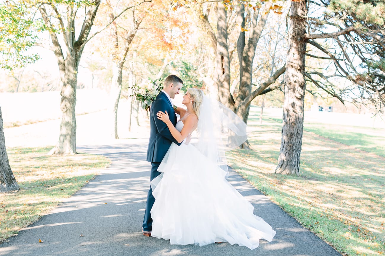 Romantic Belmont Manor Wedding by Lauren Myers Photography